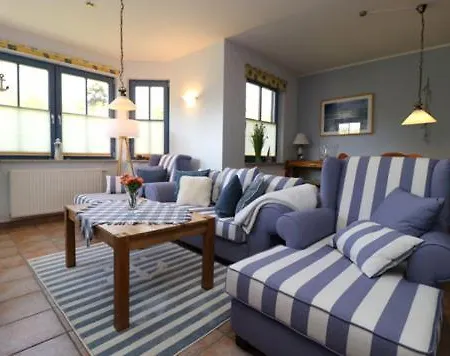 Am Leuchfeuer App 01 Wustrow (Fischland)